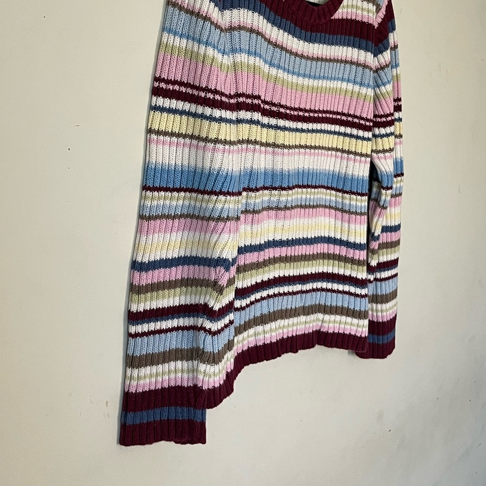 *SOLD* Vintage colorful stripped sweater - Picture 7 of 7